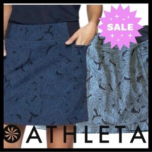 🌞Athleta Navy/Blue Tropical Excursion Skort Skirt (S)